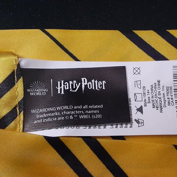 NEW! Harry Potter Hufflepuff Tie from The Wizarding World - In Packaging! -Adult - Picture 4 of 5